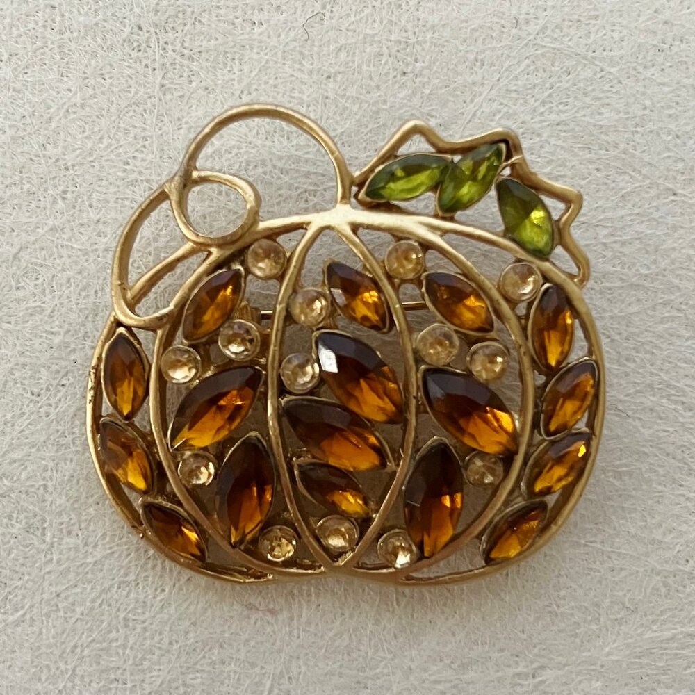 Pumpkin Pin Brooch Vintage Amber Orange Green Leaf Rhinestones Gold Tone Metal